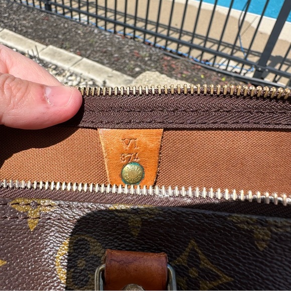 Louis Vuitton Monogram Speedy 30 Boston Handbag - Picture 12 of 12